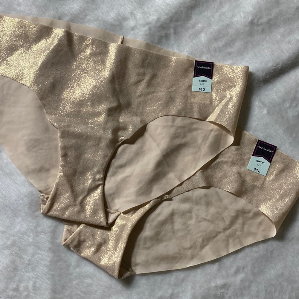 L/7 set of 2 bikini briefs no show buttery soft panties